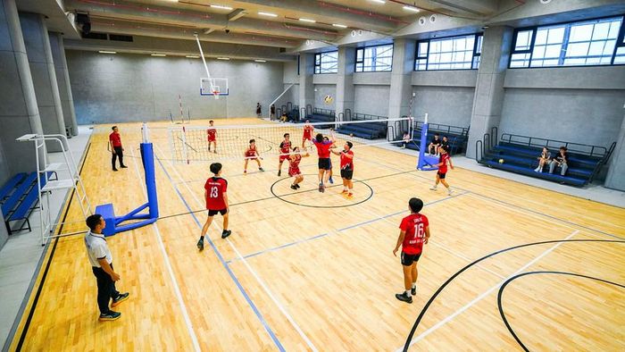Nhà trường triển khai học bổng Tài năng VLU dành cho những tân sinh viên có thành tích nổi bật trong học tập, ngoại ngữ, nghệ thuật, thể thao, hoạt động cộng đồng hoặc các lĩnh vực sáng tạo