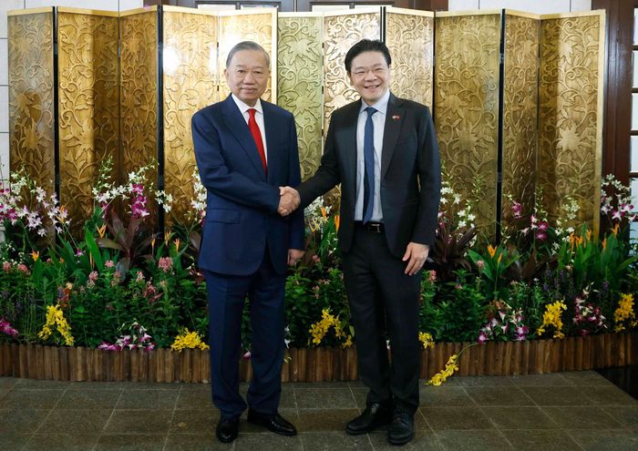 Tổng Bí thư, Chủ tịch nước Tô Lâm và Thủ tướng Singapore Lawrence Wong chụp ảnh chung. Ảnh: Thống Nhất – TTXVN