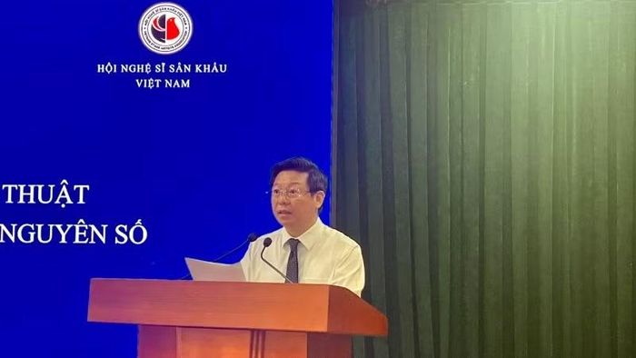 Ông Trần Thanh Lâm, Ủy viên Trung ương Đảng, Phó Trưởng Ban Tuyên giáo và Dân vận Trung ương phát biểu chỉ đạo.