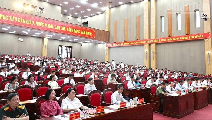 Các đại biểu dự hội nghị sơ kết 1 năm vận hành bộ máy của hệ thống chính trị và mô hình chính quyền địa phương 2 cấp trên địa bàn tỉnh Sơn La.