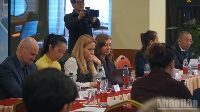 Hội thảo thu hút đông đảo đại biểu Nga và Việt Nam.