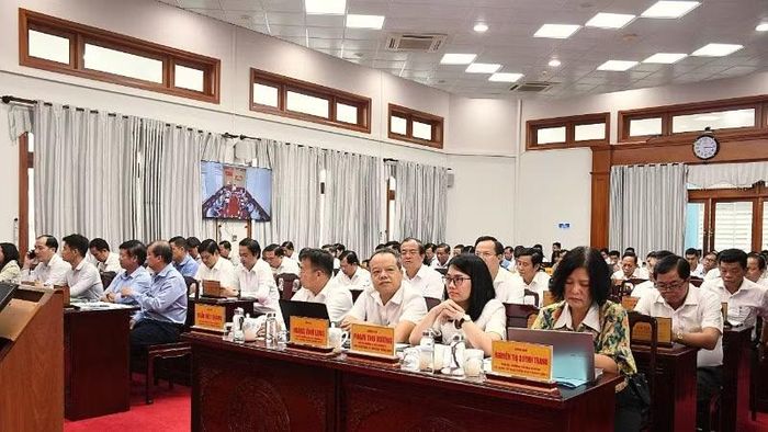 Đại biểu Trung ương và tỉnh Tây Ninh dự hội nghị sơ kết.