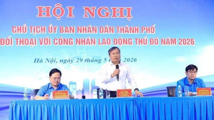 Các đồng chí chủ trì hội nghị.