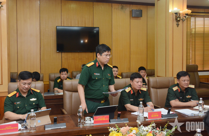  Đại diện nhà thầu phát biểu tại hội nghị.