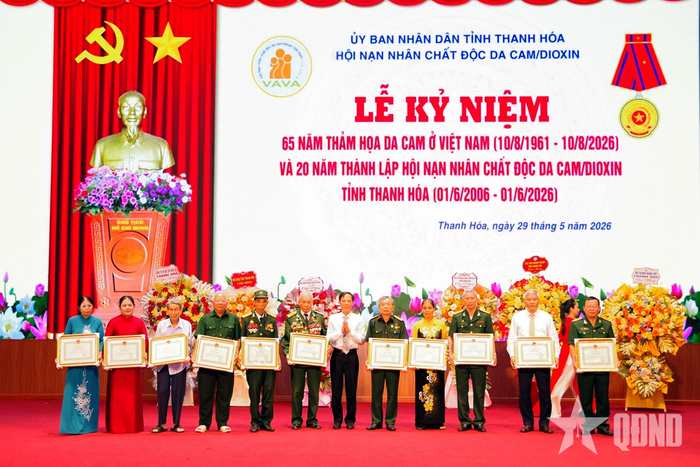 Lãnh đạo tỉnh Thanh Hóa khen thưởng các tập thể, cá nhân có thành tích xuất sắc trong công tác hội giai đoạn 2006-2026. 