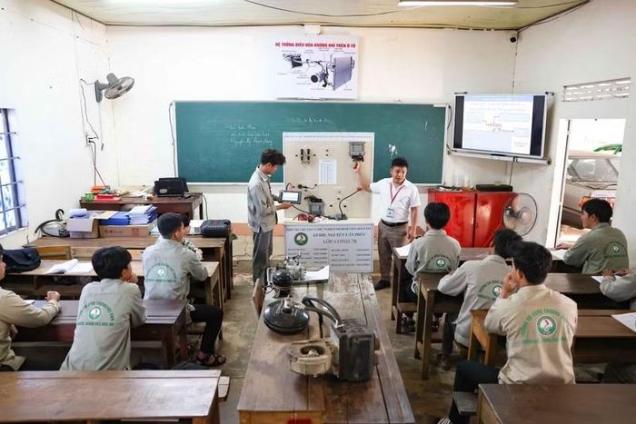 Dự thảo Thông tư về đào tạo liên thông của Bộ GD&ĐT được kỳ vọng sẽ tạo ra bước chuyển quan trọng trong việc hiện đại hóa hệ thống liên thông của giáo dục Việt Nam theo hướng linh hoạt hơn, lấy người học làm trung tâm
