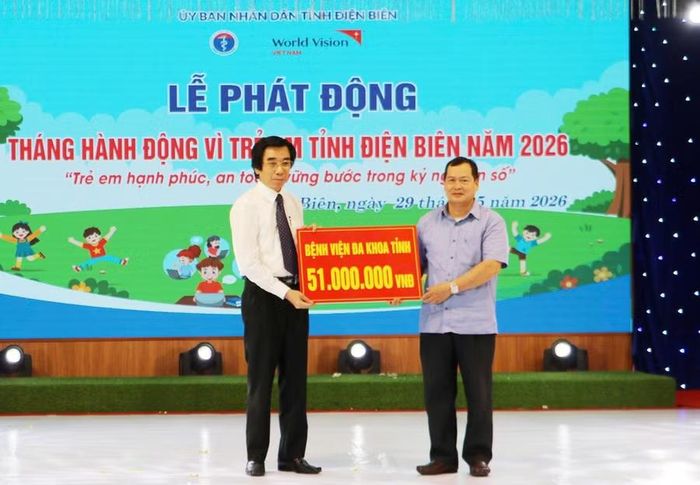 Bệnh viện Đa khoa tỉnh Điện Biên ủng hộ Quỹ Bảo trợ trẻ em tỉnh Điện Biên năm 2026.