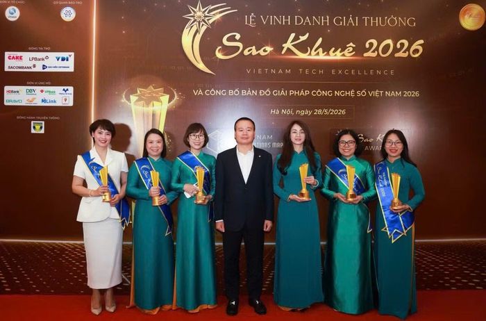 Đại diện một số đơn vị BIDV tại Lễ trao giải Sao Khuê 2026