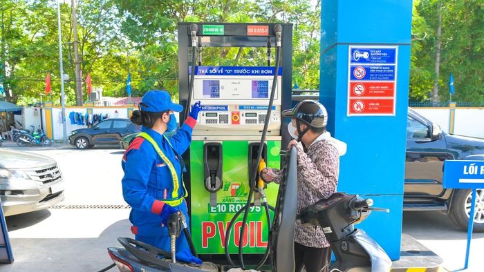Chủ tịch Hiệp hội Xăng dầu Việt Nam: Phần lớn các phương tiện sản xuất từ năm 2010 - 2011 trở lại đây đều có thể tương thích với xăng E10 (Ảnh minh họa)