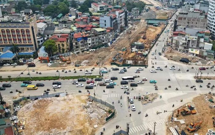 Thi công metro số 5, Hà Nội thay đổi tổ chức giao thông tại nút La Thành - Nguyễn Chí Thanh. (Ảnh minh họa).