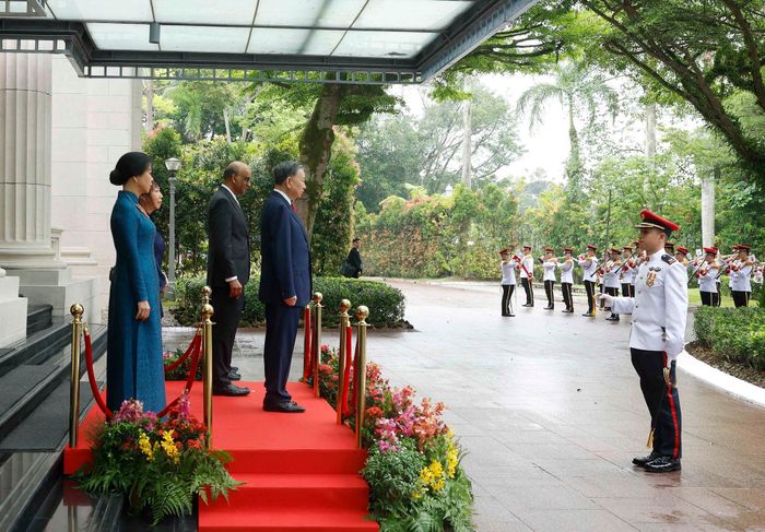 Lễ đón Tổng Bí thư, Chủ tịch nước Tô Lâm và phu nhân được tổ chức trọng thể. Ảnh: TTXVN 