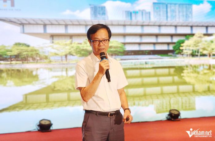 Giám đốc Bảo tàng Hà Nội Nguyễn Tiến Đà.