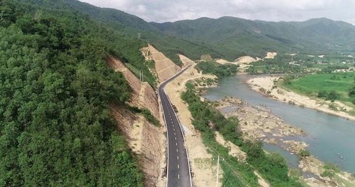 Với sự tham gia của doanh nghiệp tư nhân, hạ tầng ở nhiều địa phương đã được nâng cấp, góp phần phát triển kinh tế- xã hội.