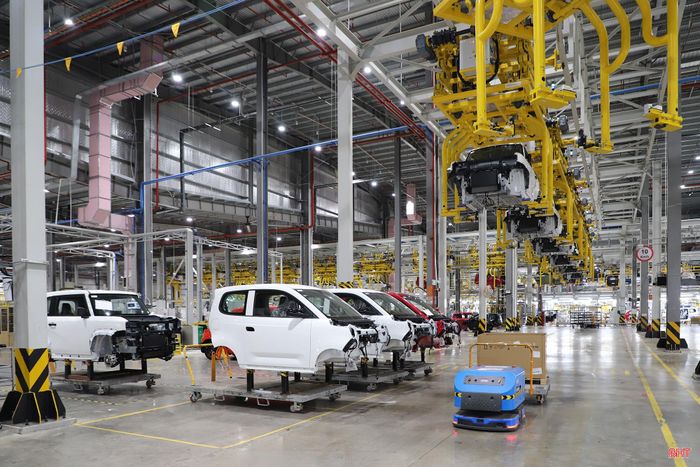 Hiện mỗi ngày, Nhà máy Sản xuất ô tô điện VinFast xuất xưởng khoảng 500 xe VF3 và Minio Green.