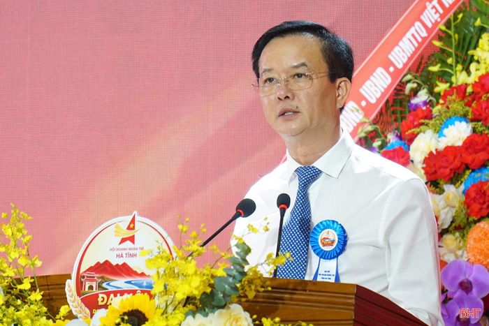 Phó Chủ tịch Thường trực UBND tỉnh Trần Báu Hà phát biểu chỉ đạo đại hội.