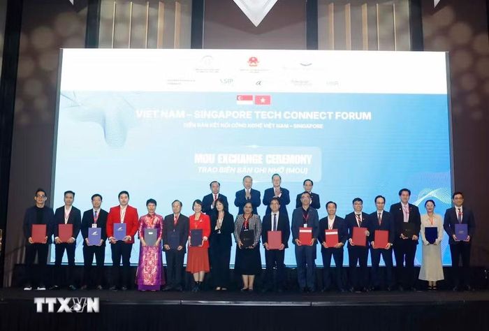 Tổng Bí thư, Chủ tịch nước Tô Lâm chứng kiến lễ trao các biên bản ghi nhớ hợp tác giữa hai nước. (Ảnh: Thống Nhất/TTXVN)