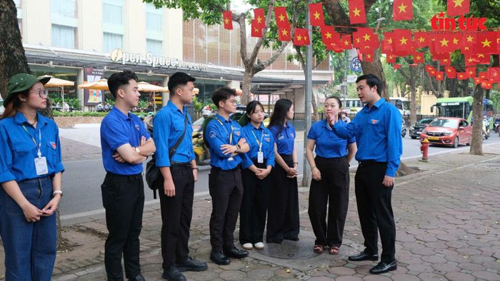 Trong kỳ thi vào lớp 10 có khoảng 7.300 tình nguyện viên tại 224 điểm thi.