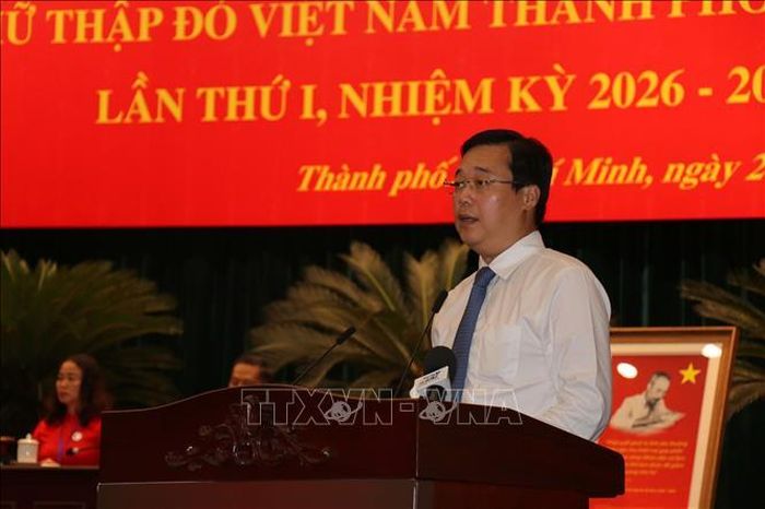 Phó Bí thư Thường trực Thành ủy TP Hồ Chí Minh Lê Quốc Phong phát biểu tại Đại hội.