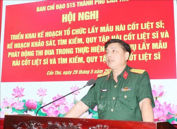 Đại tá Phạm Ngọc Quang, Chính ủy Bộ Chỉ huy Quân sự TP. Cần Thơ, phát biểu.