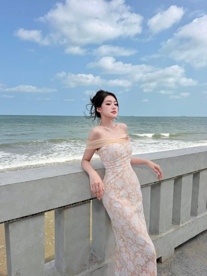 Sắc vóc gợi cảm của Phương Oanh khiến khán giả không thể rời mắt. Ảnh: FBNV