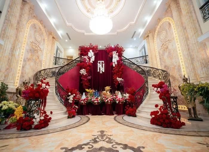 Mai Ngọc từng hé lộ một góc của lâu đài nhà chồng khi mới cưới