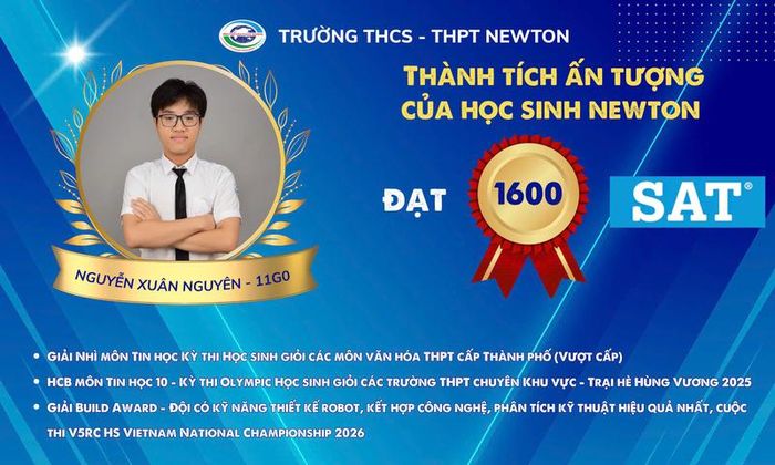 Nguyễn Xuân Nguyên, học sinh lớp 11G0 có thế mạnh ở lĩnh vực công nghệ và tư duy logic. Ảnh: NTCC