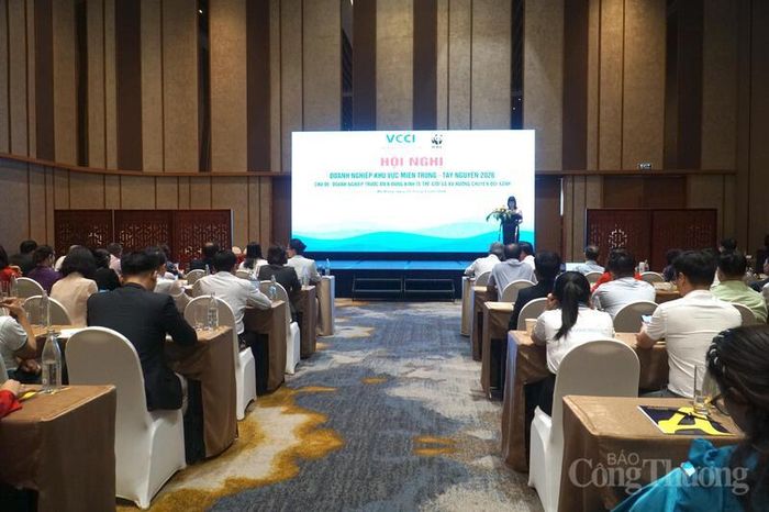 Hội nghị Doanh nghiệp khu vực miền Trung - Tây Nguyên 2026 với chủ đề: “Doanh nghiệp miền Trung - Tây Nguyên trước biến động kinh tế thế giới và xu hướng chuyển đổi xanh”