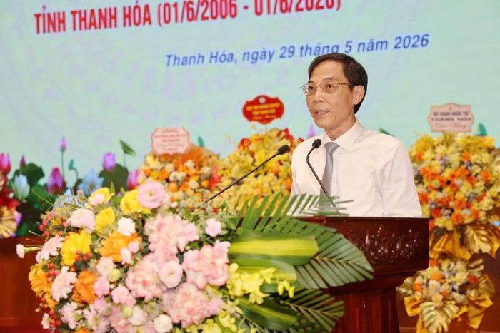 Phó Chủ tịch UBND tỉnh Đầu Thanh Tùng phát biểu tại lễ kỷ niệm.