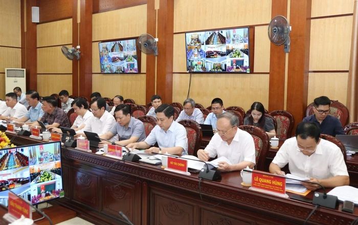 Các đại biểu dự hội nghị tại điểm cầu Trụ sở UBND tỉnh.