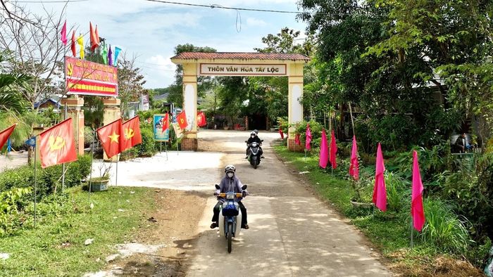 Làng quê Tây Lộc. Ảnh: Hoàng Đạo