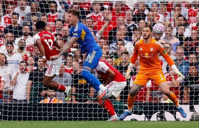 Arsenal rất lợi hại ở những tình huống cố định.