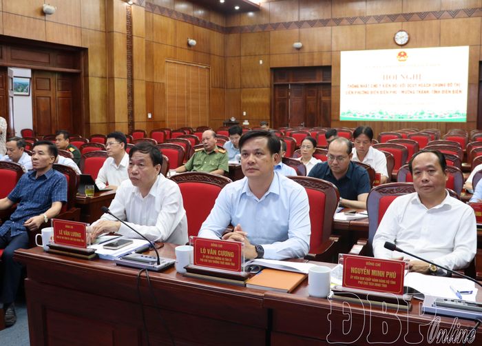 Đại biểu dự hội nghị.