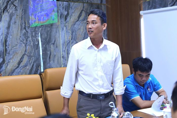 Đại diện phường Trảng Bom phát biểu tại buổi họp. Ảnh: Huy Anh