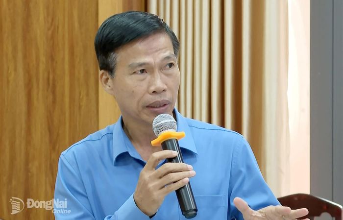 Lãnh đạo các phòng, ban chuyên môn và các trung tâm trực thuộc sở của 2 đơn vị thảo luận, trao đổi kinh nghiệm về phát triển nông nghiệp. Ảnh: Văn Đoàn