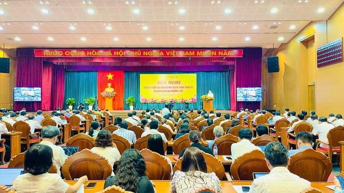  Quang cảnh hội nghị sơ kết 1 năm vận hành bộ máy của hệ thống chính trị và chính quyền địa phương 2 cấp. Ảnh: Trần Dung 