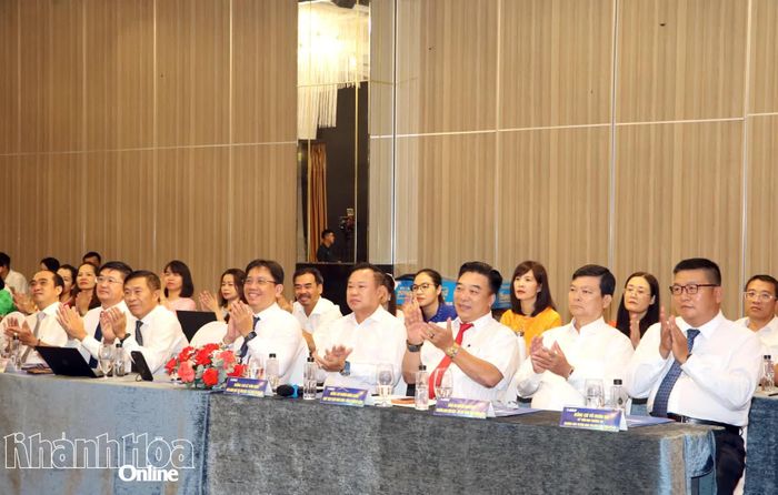 Các đại biểu tham dự buổi tọa đàm. 