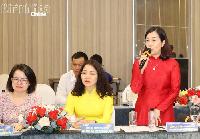Bà Hoàng Hoài Phương - Phó Giám đốc Báo và Phát thanh, Truyền hình Ninh Bình chia sẻ các giải pháp sau sáp nhập.chia sẻ các giải pháp sau sáp nhập.