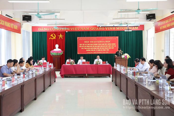 Các đại biểu dự hội thảo