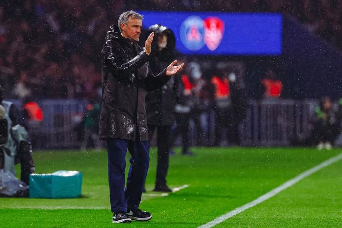 Luis Enrique hướng đến danh hiệu Champions League thứ 2 liên tiếp cùng PSG.