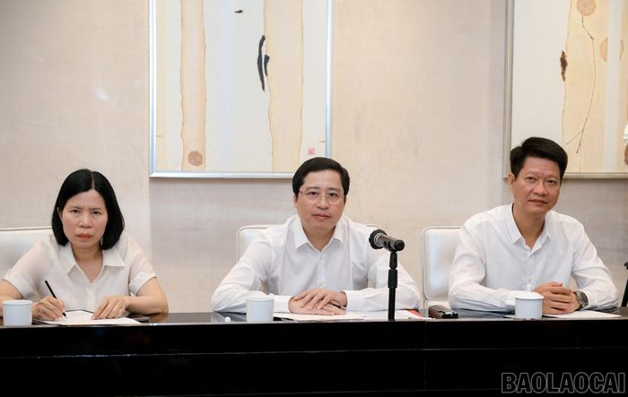Bí thư Tỉnh ủy Dương Quốc Huy phát biểu tại buổi làm việc.