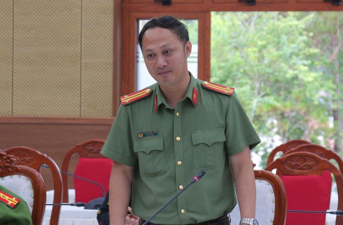 Đại diện Công an tỉnh giải trình một số nội dung liên quan của dự án trong lĩnh vực vi phạm pháp luật về tài nguyên môi trường