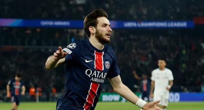 Kvaratskhelia là ngòi nổ mà Arsenal buộc phải kèm chặt.