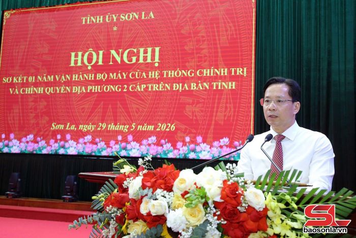Đồng chí Bí thư Tỉnh ủy phát biểu tại Hội nghị.