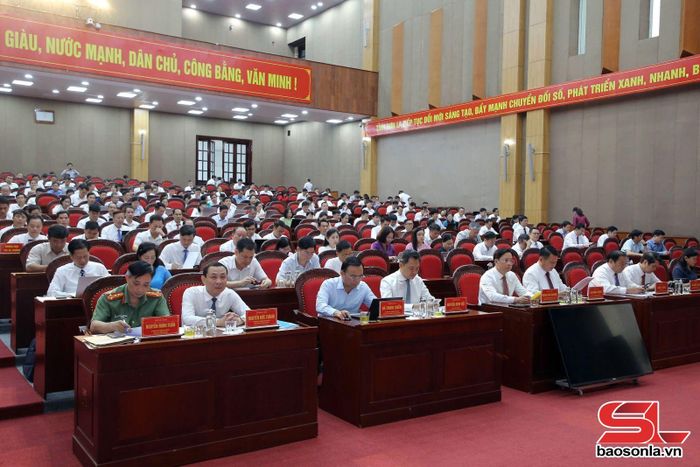 Các đại biểu dự Hội nghị.