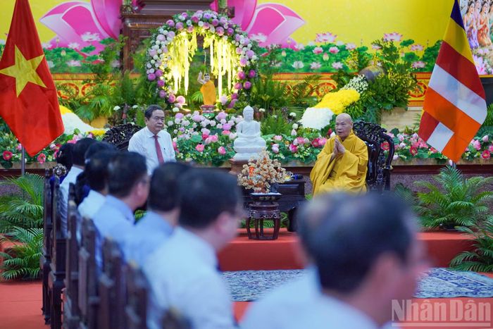 Chủ tịch Quốc hội Trần Thanh Mẫn thăm Thiền viện Quảng Đức, phường Xuân Hòa, Thành phố Hồ Chí Minh.