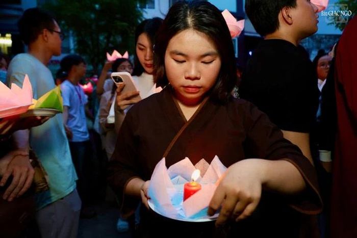Cầu cho mọi người ai cũng khỏe mạnh, bình an
