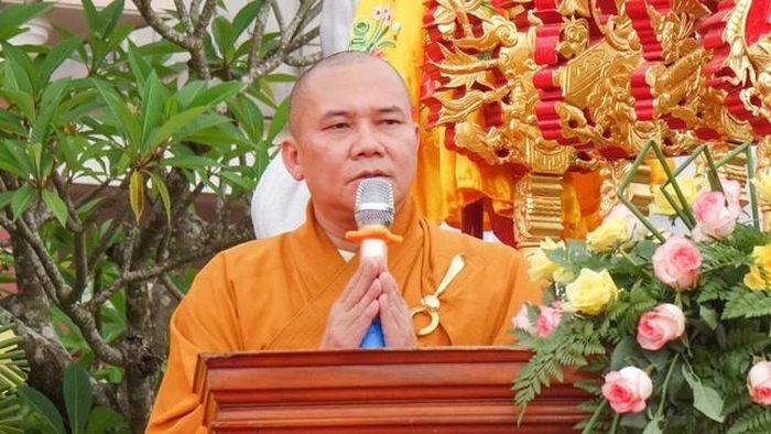 Thượng tọa Thích Vạn Nhơn tuyên đọc Diễn văn Đại lễ Phật đản Phật lịch 2570
