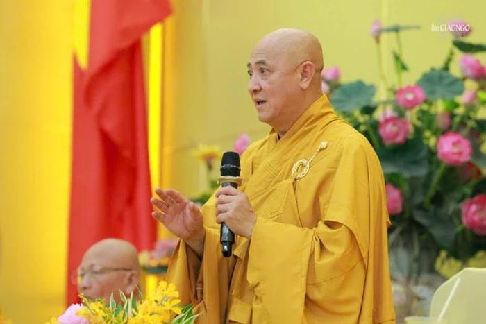 Hòa thượng Thích Huệ Thông ban đạo từ