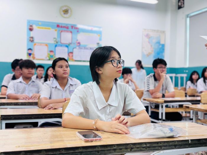 Năm nay TP.HCM tăng mạnh chỉ tiêu lớp 10 công lập nhằm giảm áp lực tuyển sinh cho học sinh lớp 9.