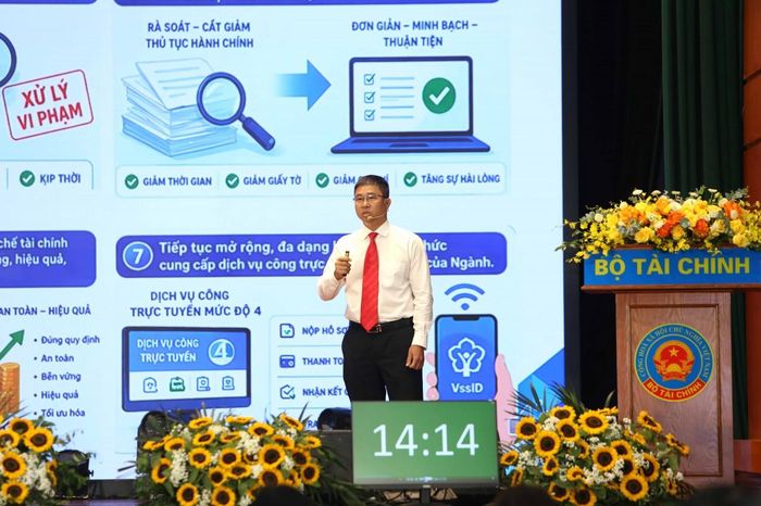 Thí sinh Nguyễn Đức Đông- Bảo hiểm Xã hội Việt Nam.